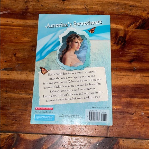 Scholastic Taylor Swift Story of Me Book with nail stickers - Picture 2 of 4
